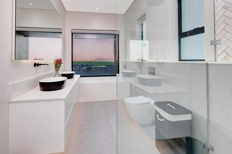6 Bedroom Property for Sale in Clara Anna Fontein Western Cape